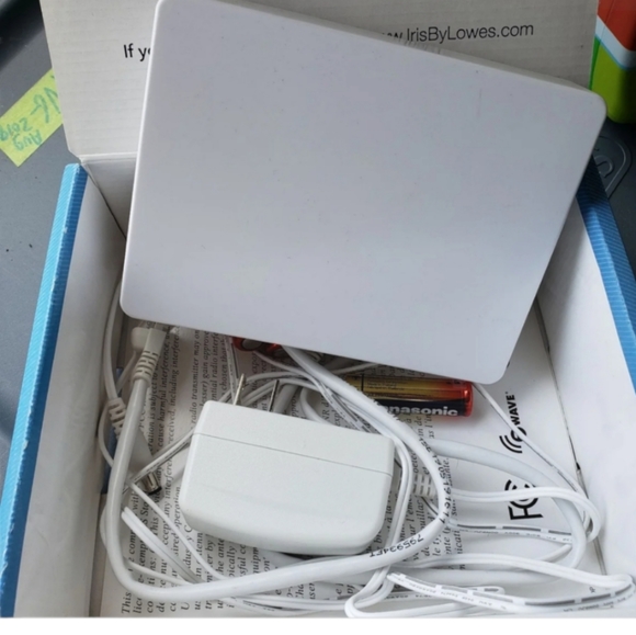NIB Iris Smart Hub - Picture 2 of 5